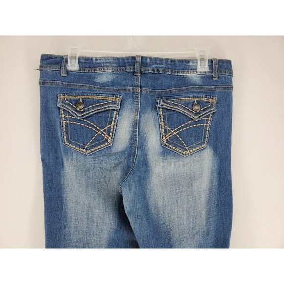Cato Jeans Women's Size 18 Straight Medium Faded Wash Stretch - Picture 4 of 7